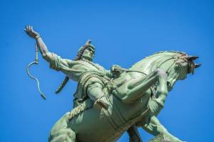 Власти Уфы ищут подрядчика для реставрации памятника Салавату Юлаеву