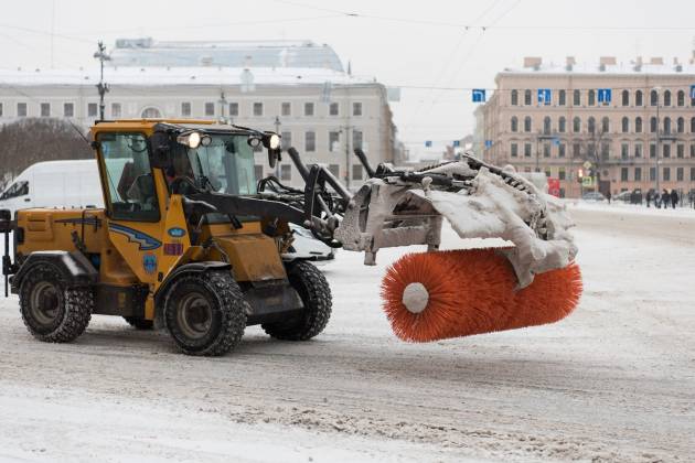 Перед погодой все равны: как убирают снег в районах Уфы, где живут и трудятся чиновники